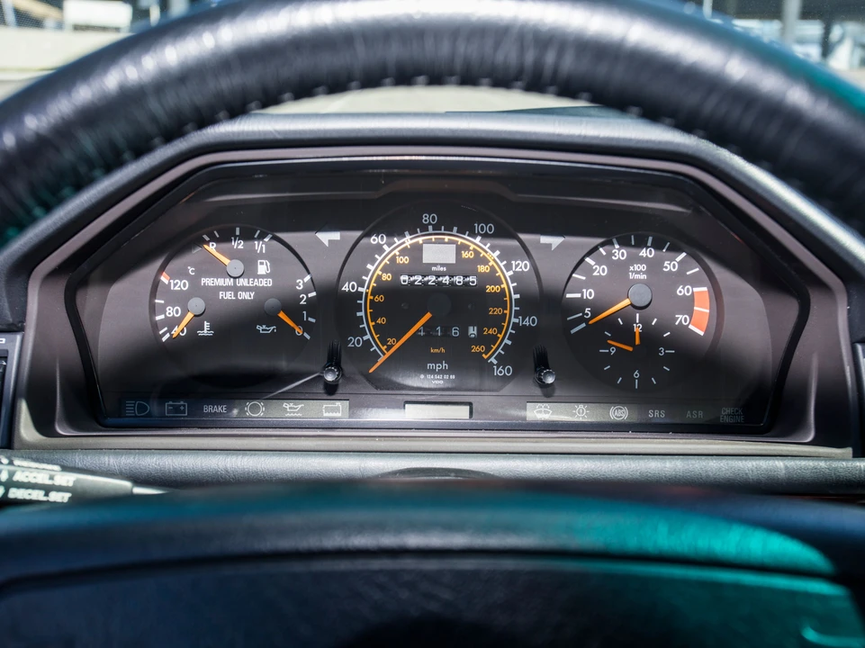 1994 Mercedes-Benz 500E & E500 - Image 15 of 28