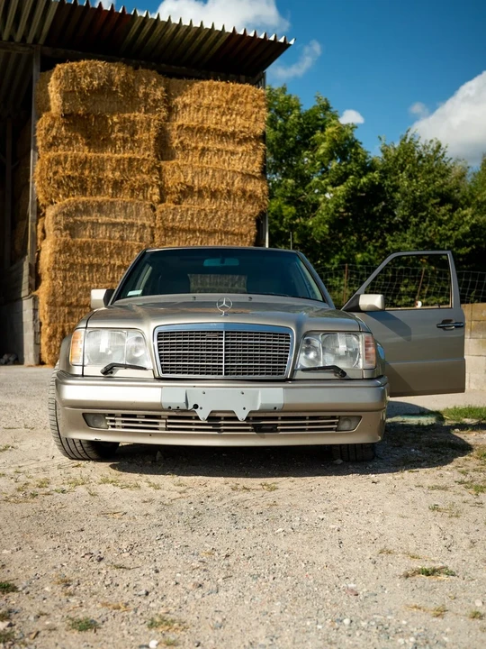 1994 Mercedes-Benz 500E & E500 - Image 2 of 31