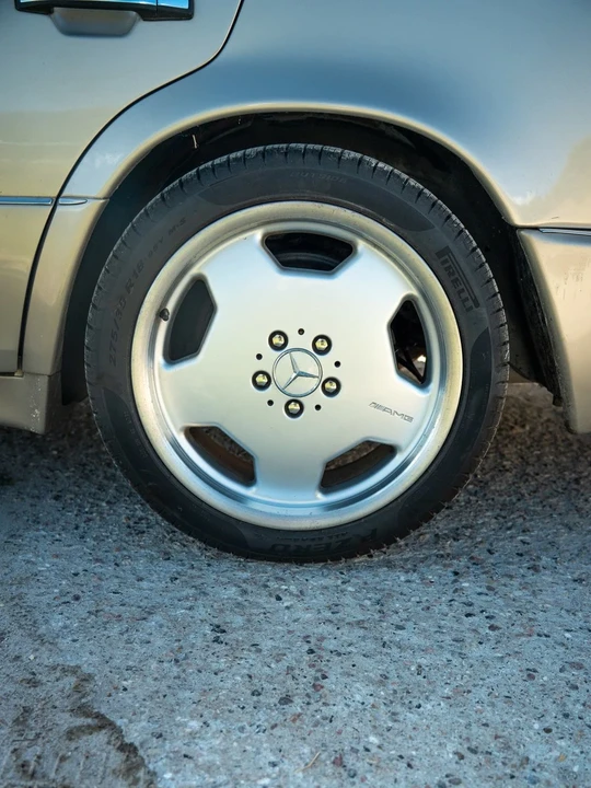 1994 Mercedes-Benz 500E & E500 - Image 8 of 31