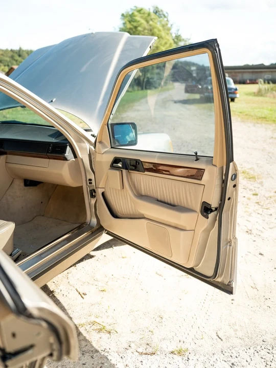 1994 Mercedes-Benz 500E & E500 - Image 24 of 31