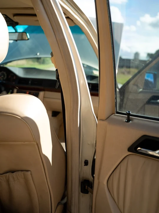 1994 Mercedes-Benz 500E & E500 - Image 26 of 31