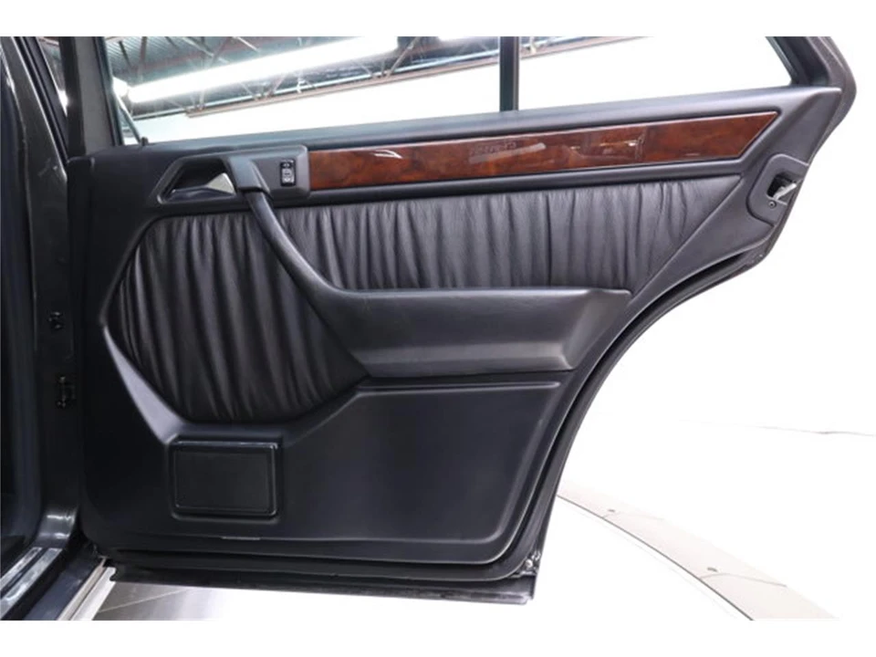 1994 Mercedes-Benz 500E & E500 - Image 23 of 31