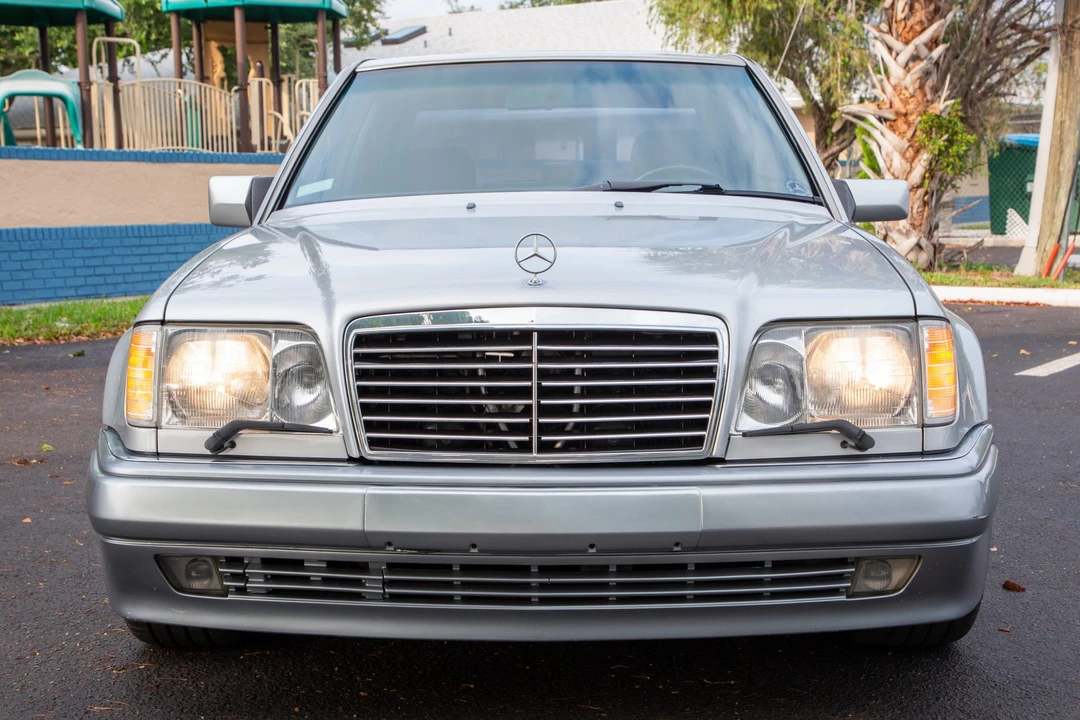 1994 Mercedes-Benz 500E & E500 - Image 11 of 31