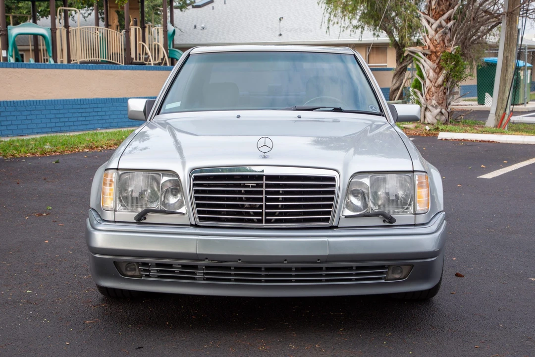 1994 Mercedes-Benz 500E & E500 - Image 10 of 31