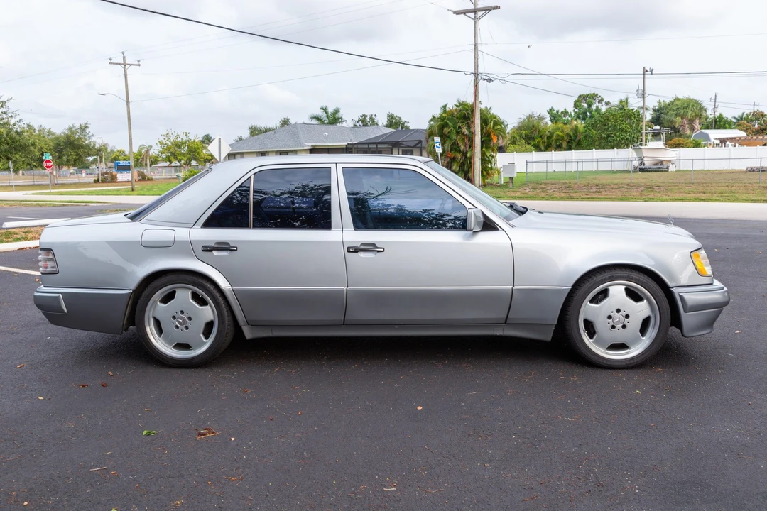 1994 Mercedes-Benz 500E & E500 - Image 8 of 31