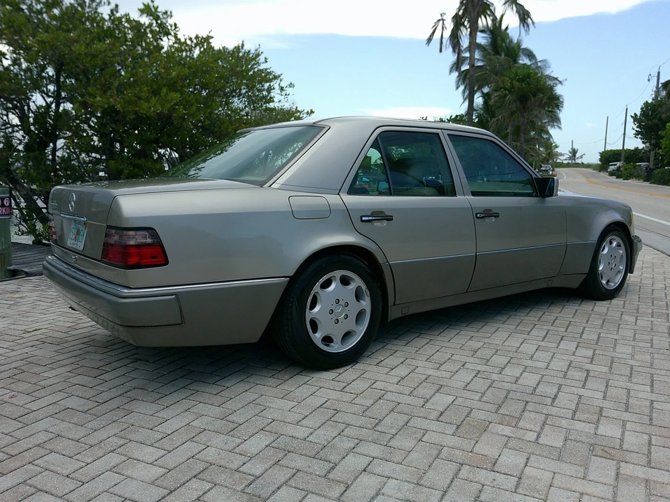 1994 Mercedes-Benz 500E & E500 - Image 30 of 31
