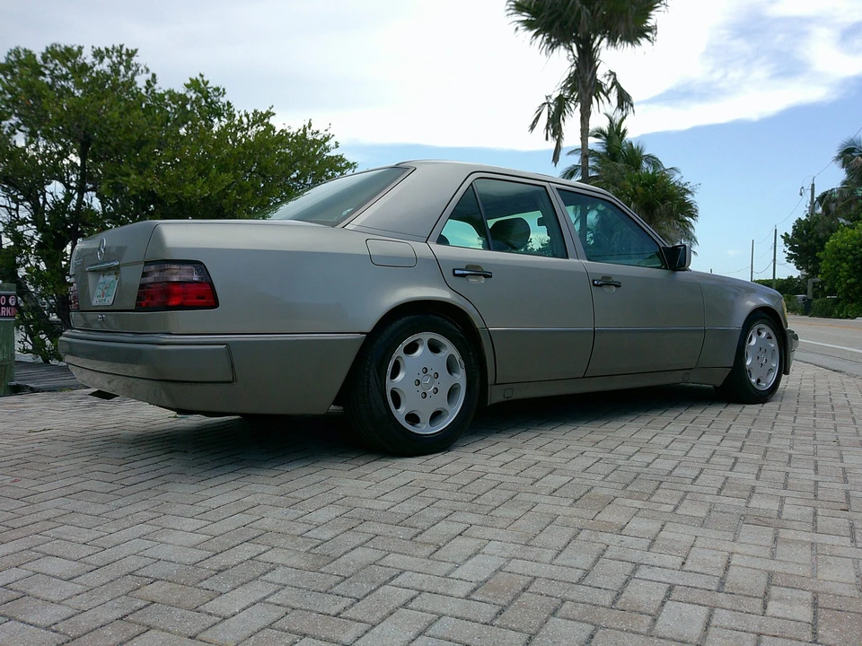 1994 Mercedes-Benz 500E & E500 - Image 29 of 31