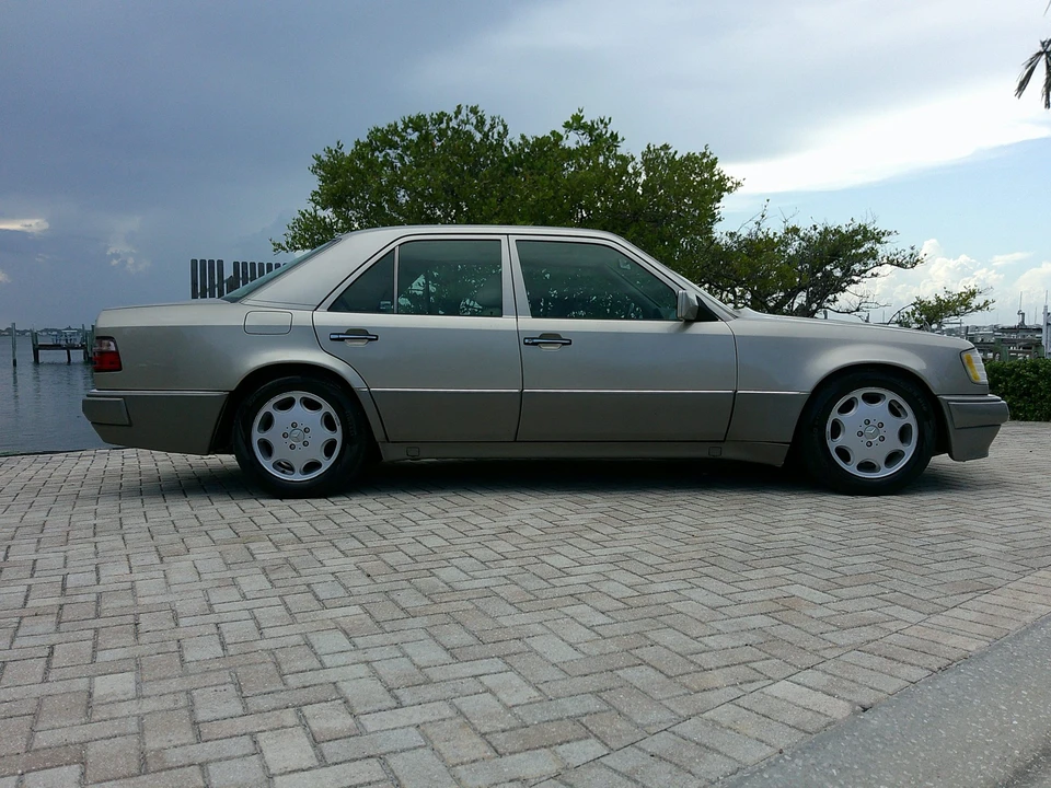1994 Mercedes-Benz 500E & E500 - Image 23 of 31