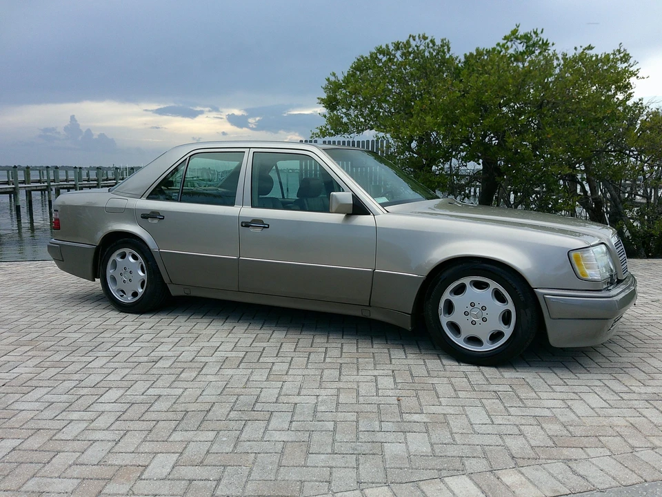 1994 Mercedes-Benz 500E & E500 - Image 21 of 31