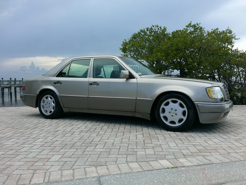 1994 Mercedes-Benz 500E & E500 - Image 20 of 31