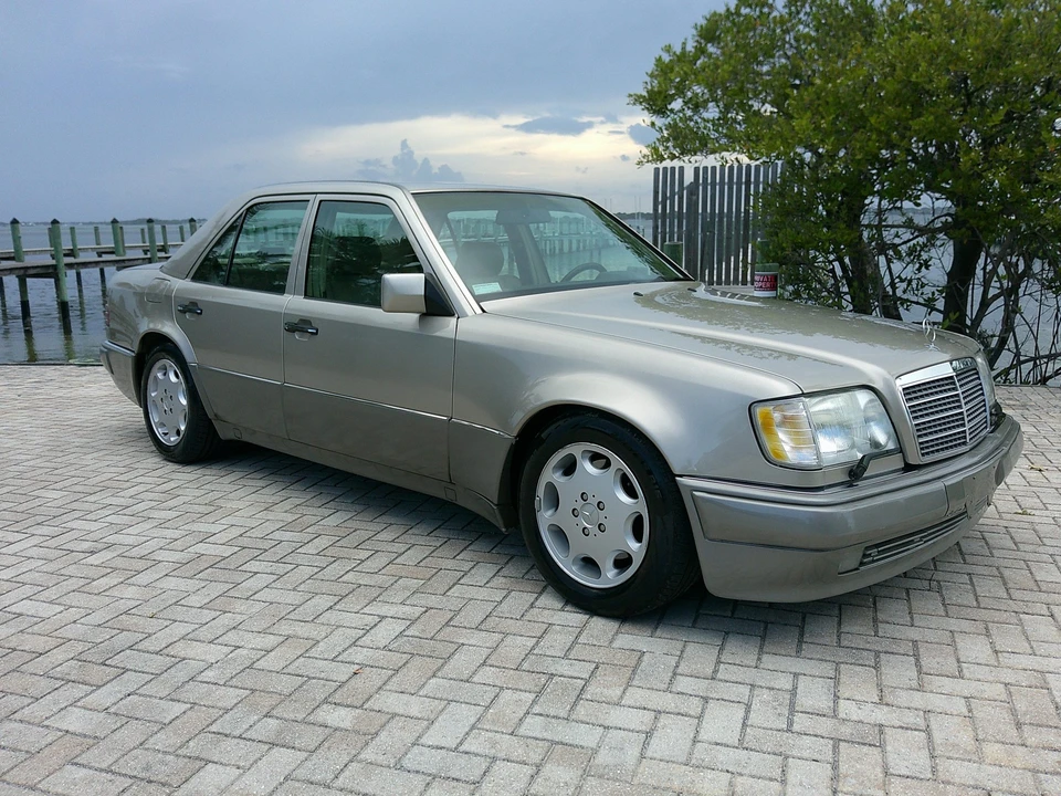 1994 Mercedes-Benz 500E & E500 - Image 18 of 31