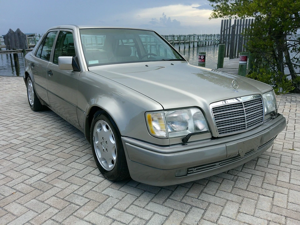 1994 Mercedes-Benz 500E & E500 - Image 14 of 31