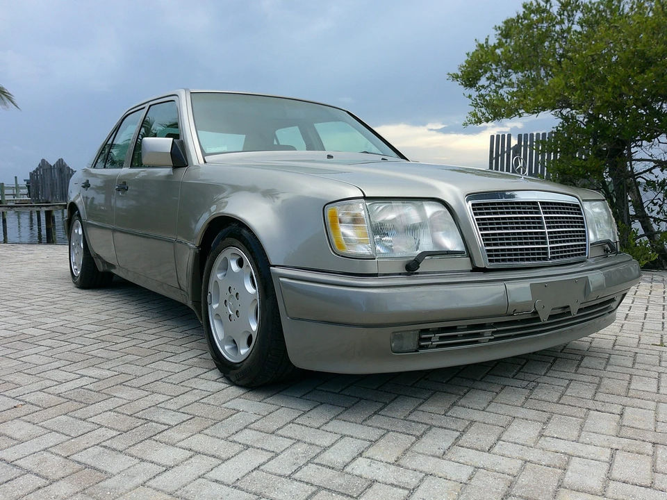 1994 Mercedes-Benz 500E & E500 - Image 13 of 31