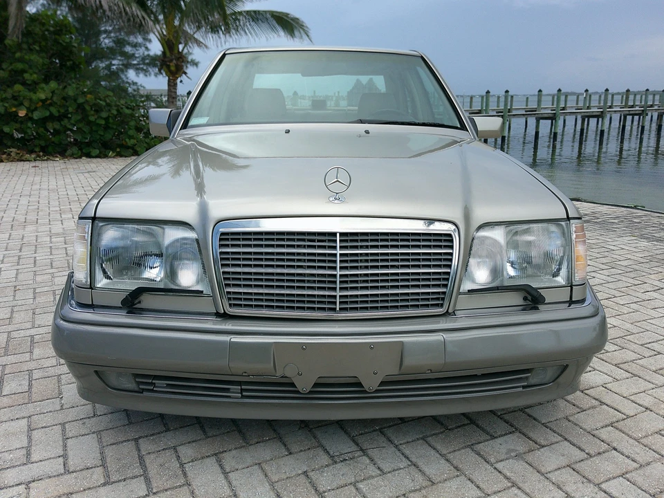 1994 Mercedes-Benz 500E & E500 - Image 10 of 31