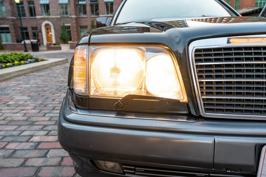 1994 Mercedes-Benz 500E & E500 - Image 25 of 31