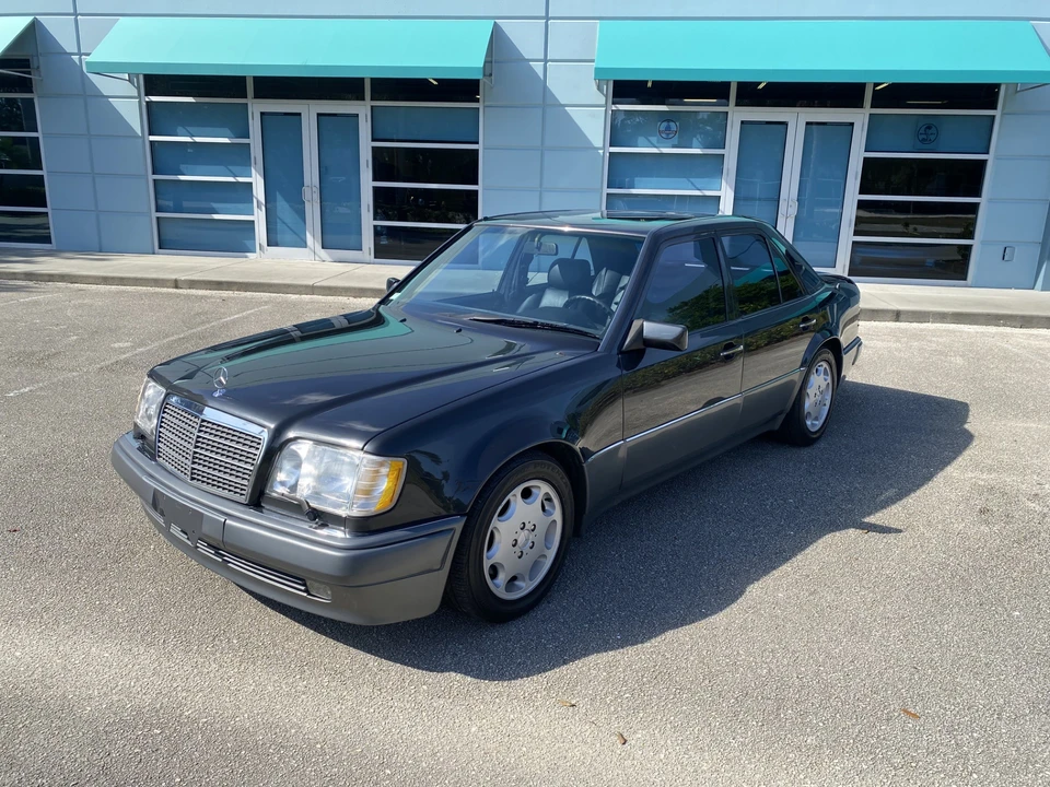 1994 Mercedes-Benz 500E & E500 - Image 2 of 31