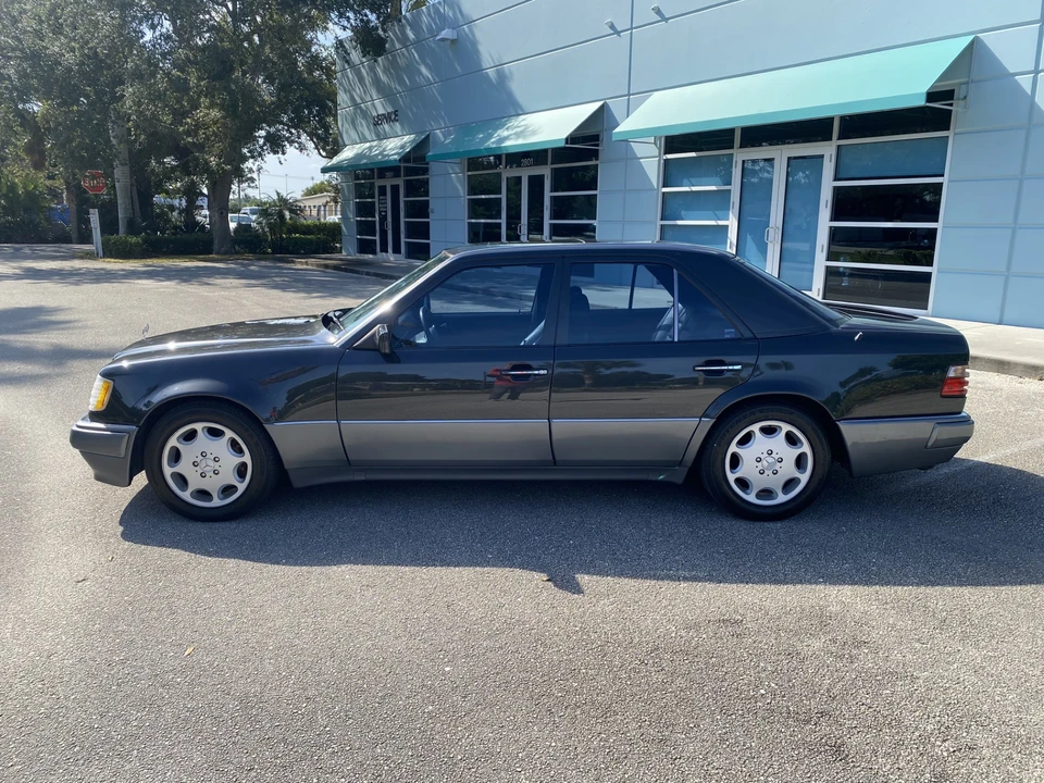 1994 Mercedes-Benz 500E & E500 - Image 4 of 31