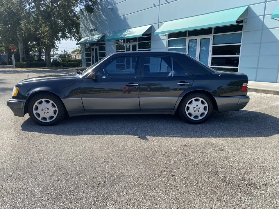 1994 Mercedes-Benz 500E & E500 - Image 6 of 31