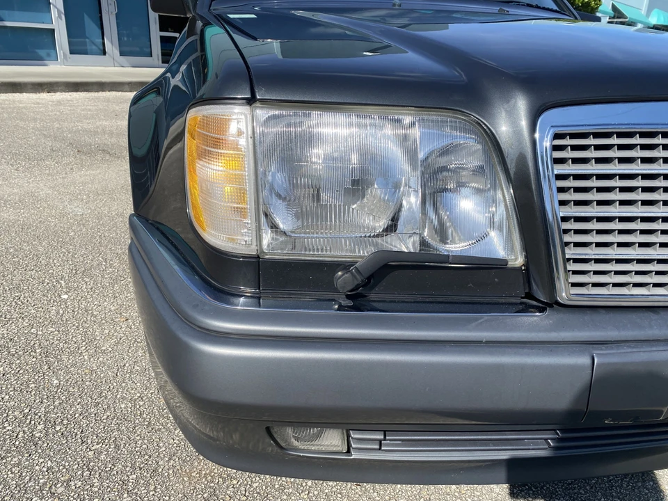 1994 Mercedes-Benz 500E & E500 - Image 19 of 31