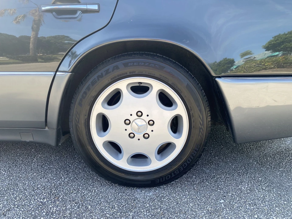 1994 Mercedes-Benz 500E & E500 - Image 23 of 31