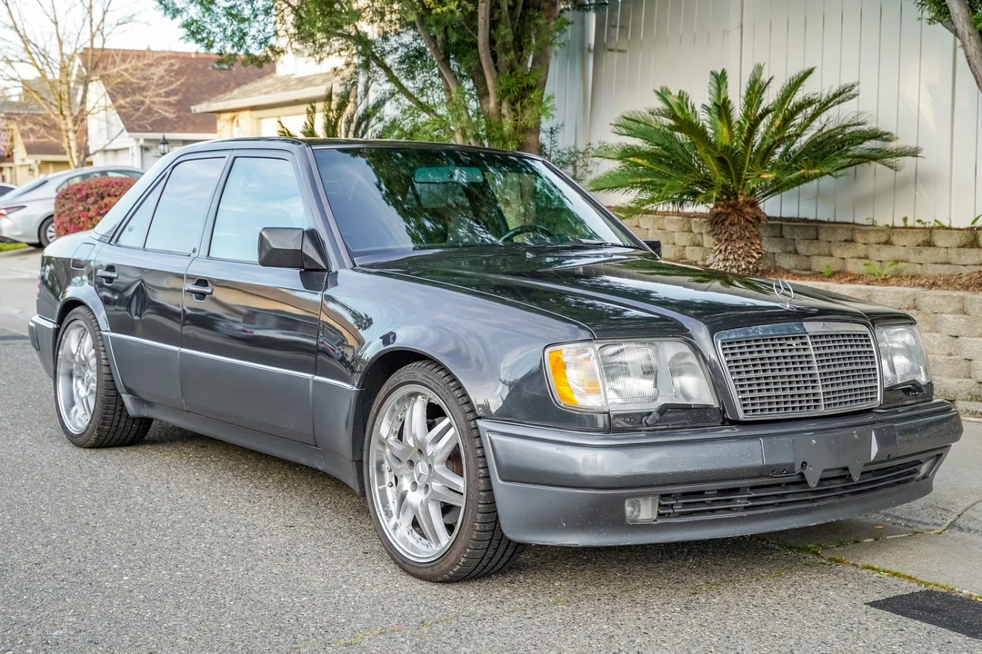 1994 Mercedes-Benz 500E & E500 - Image 9 of 31