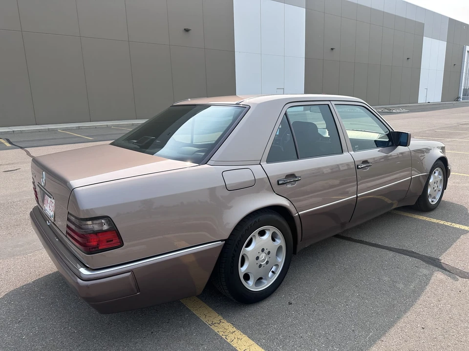 1994 Mercedes-Benz 500E & E500 - Image 11 of 31