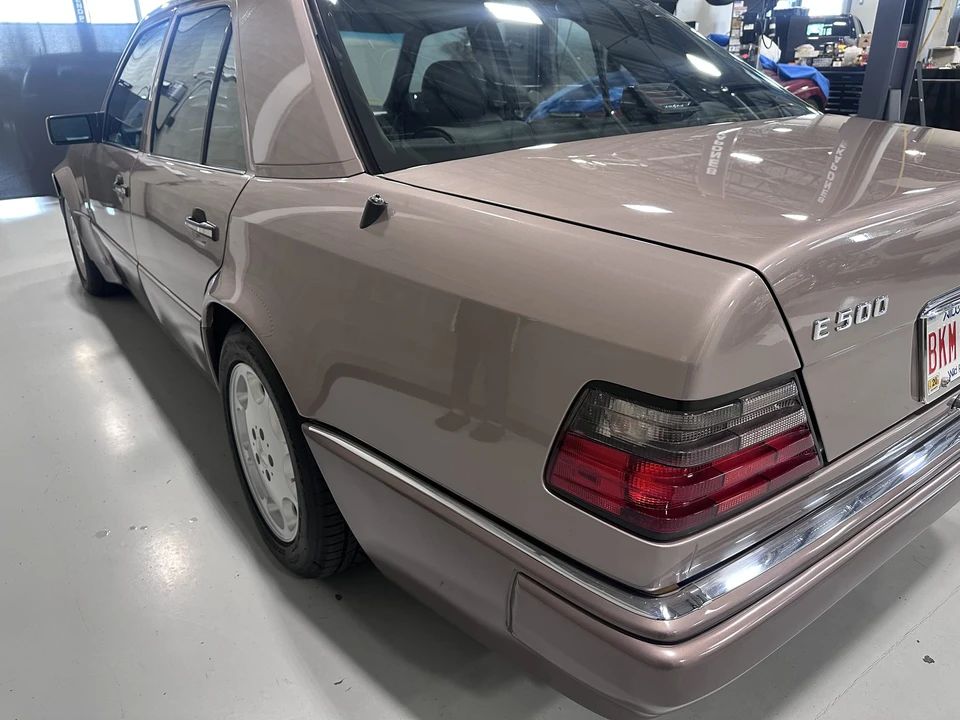 1994 Mercedes-Benz 500E & E500 - Image 29 of 31