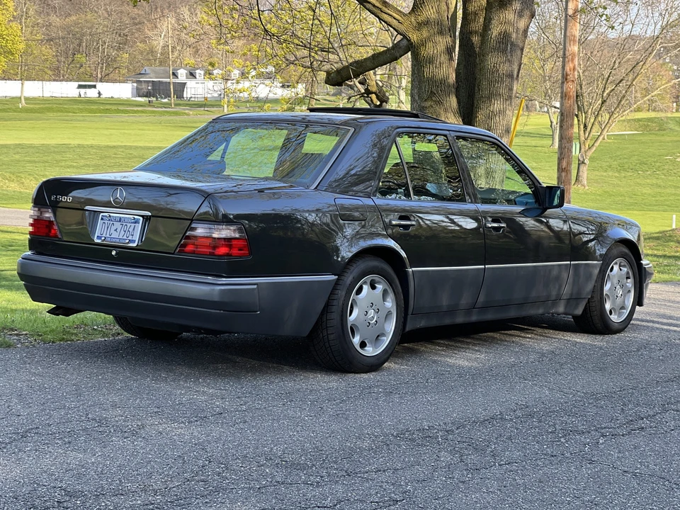 1994 Mercedes-Benz 500E & E500 - Image 17 of 31