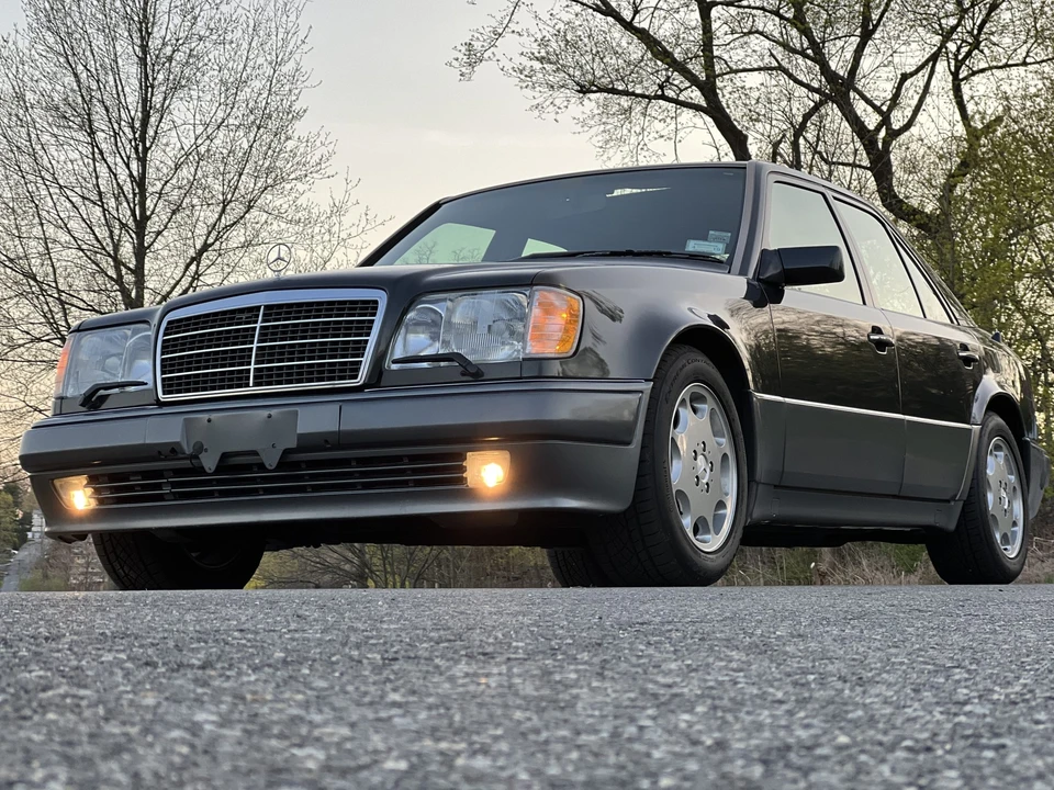 1994 Mercedes-Benz 500E & E500 - Image 2 of 31