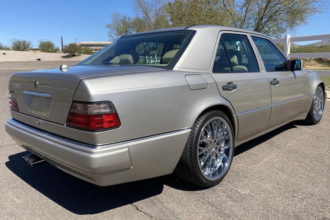 1994 Mercedes-Benz 500E & E500 - Image 4 of 5
