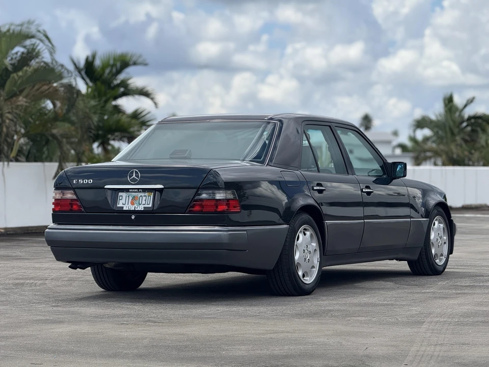 1994 Mercedes-Benz 500E & E500 - Image 7 of 31