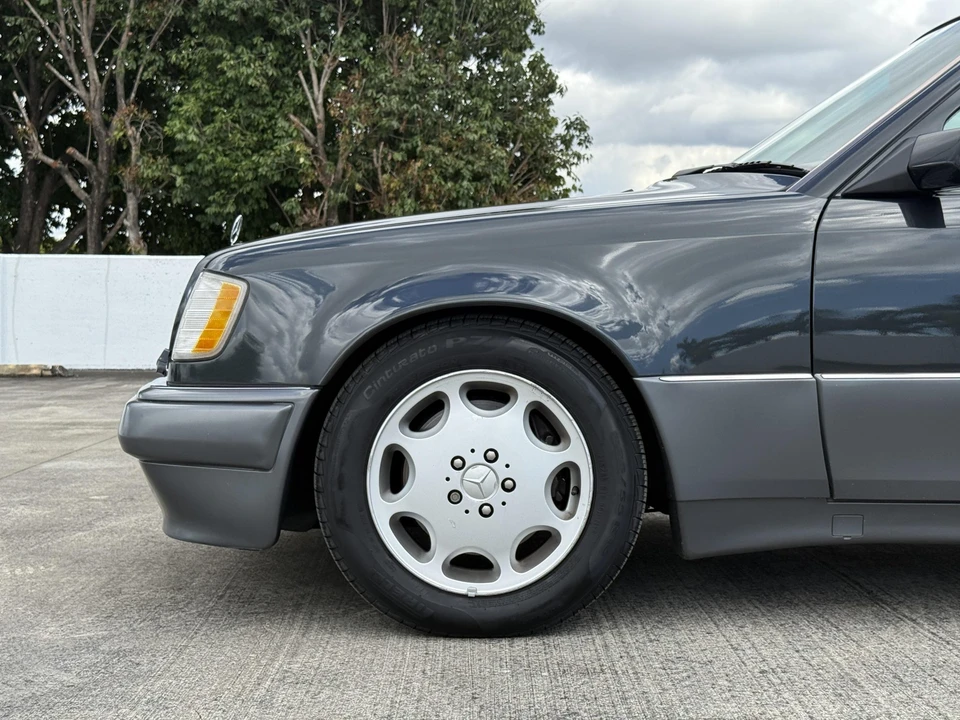 1994 Mercedes-Benz 500E & E500 - Image 16 of 31