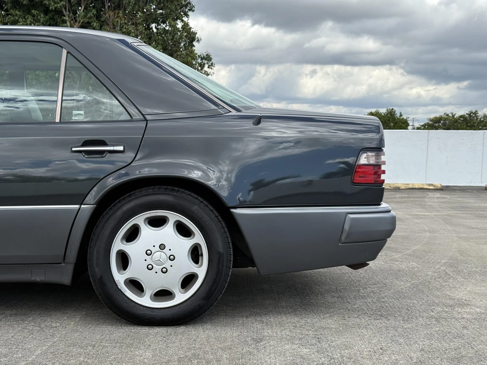 1994 Mercedes-Benz 500E & E500 - Image 20 of 31