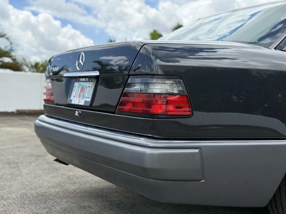 1994 Mercedes-Benz 500E & E500 - Image 23 of 31