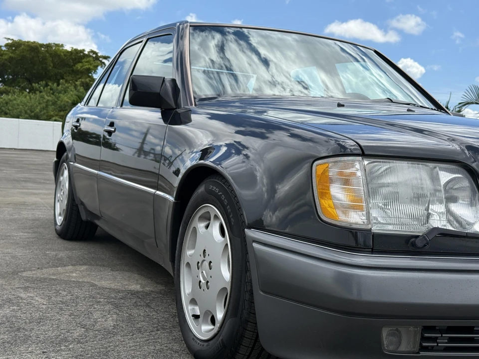 1994 Mercedes-Benz 500E & E500 - Image 29 of 31