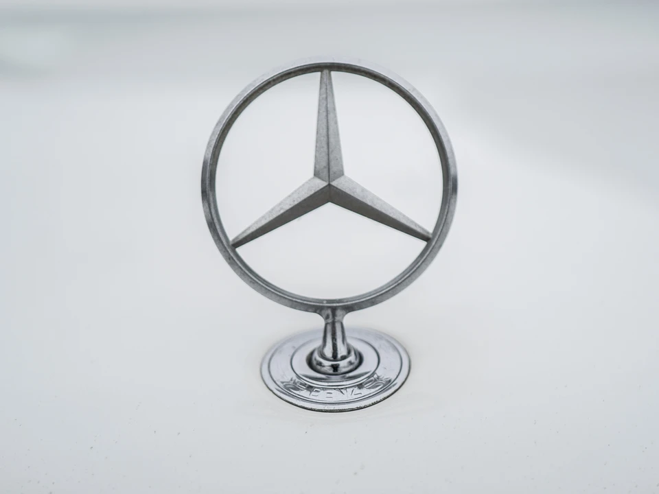 1994 Mercedes-Benz 500E & E500 - Image 22 of 31