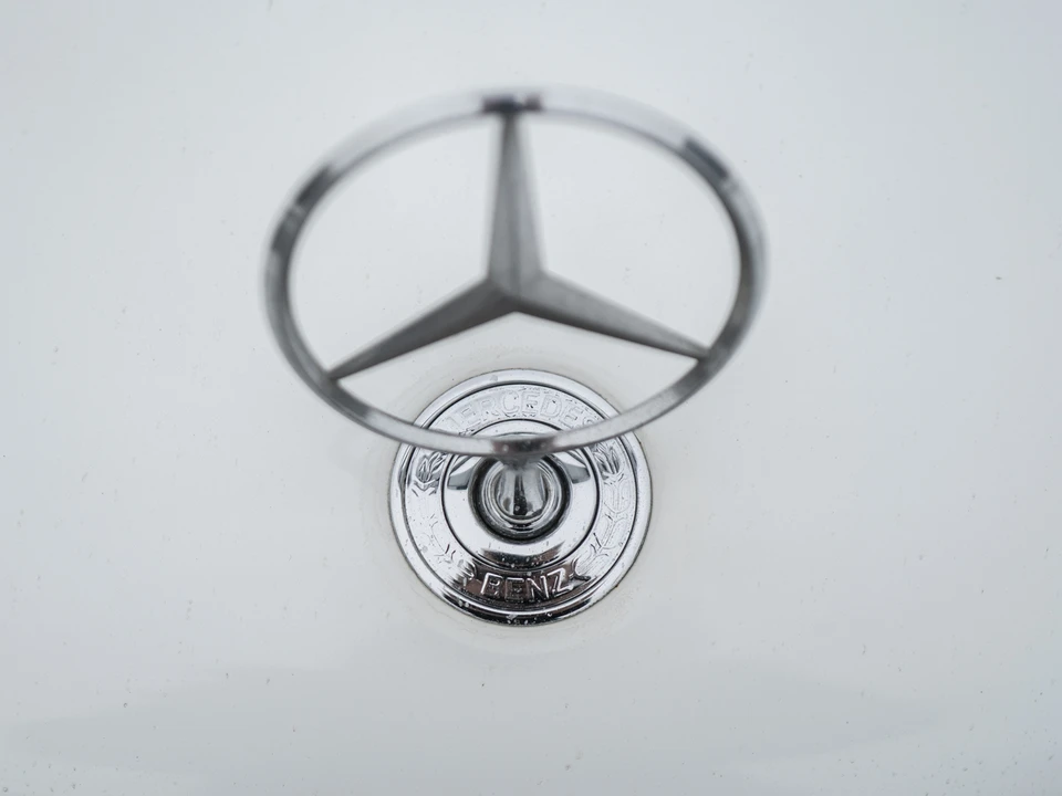 1994 Mercedes-Benz 500E & E500 - Image 23 of 31