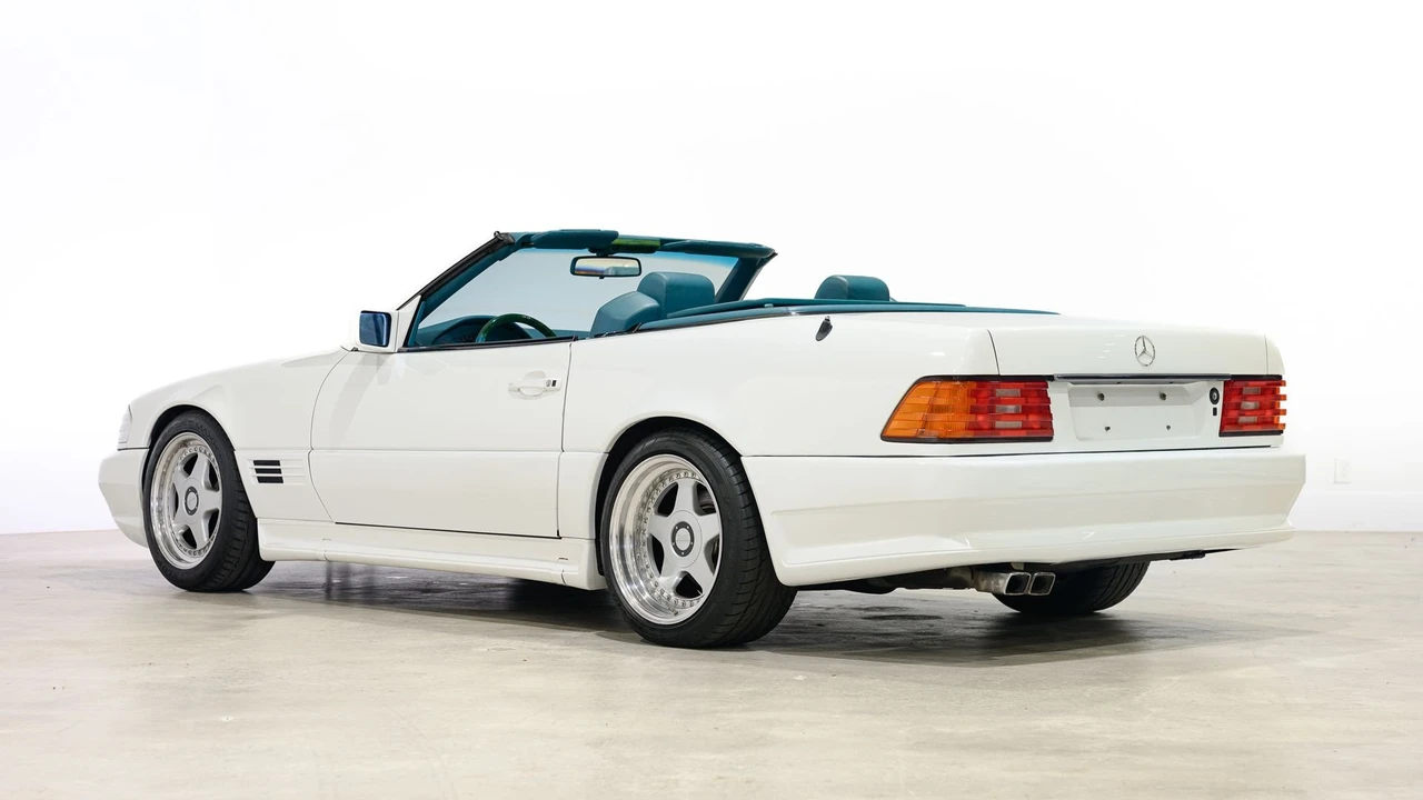 1994 Mercedes-Benz R129 SL-Class - Image 2 of 31