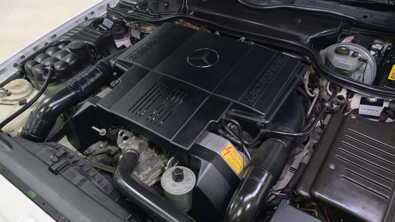 1994 Mercedes-Benz R129 SL-Class - Image 8 of 31