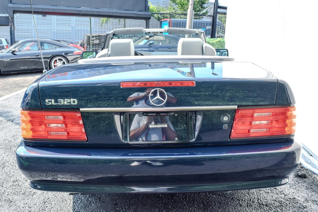 1994 Mercedes-Benz R129 SL-Class - Image 5 of 31