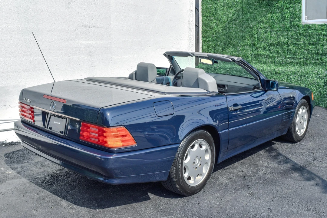 1994 Mercedes-Benz R129 SL-Class - Image 4 of 31