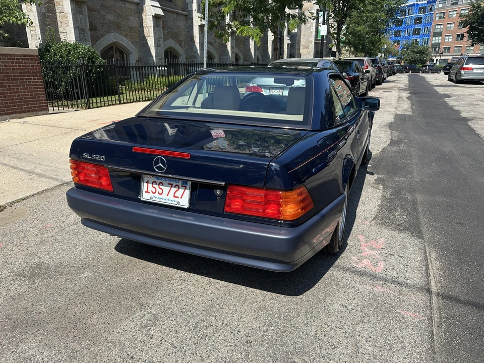 1994 Mercedes-Benz R129 SL-Class - Image 12 of 31