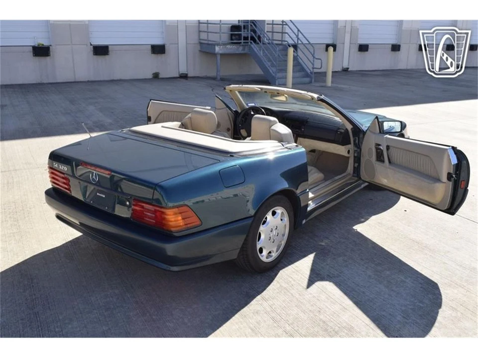 1994 Mercedes-Benz R129 SL-Class - Image 11 of 31