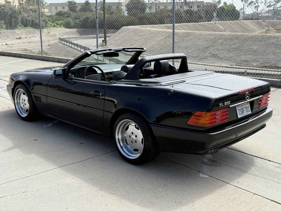 1994 Mercedes-Benz R129 SL-Class - Image 12 of 31