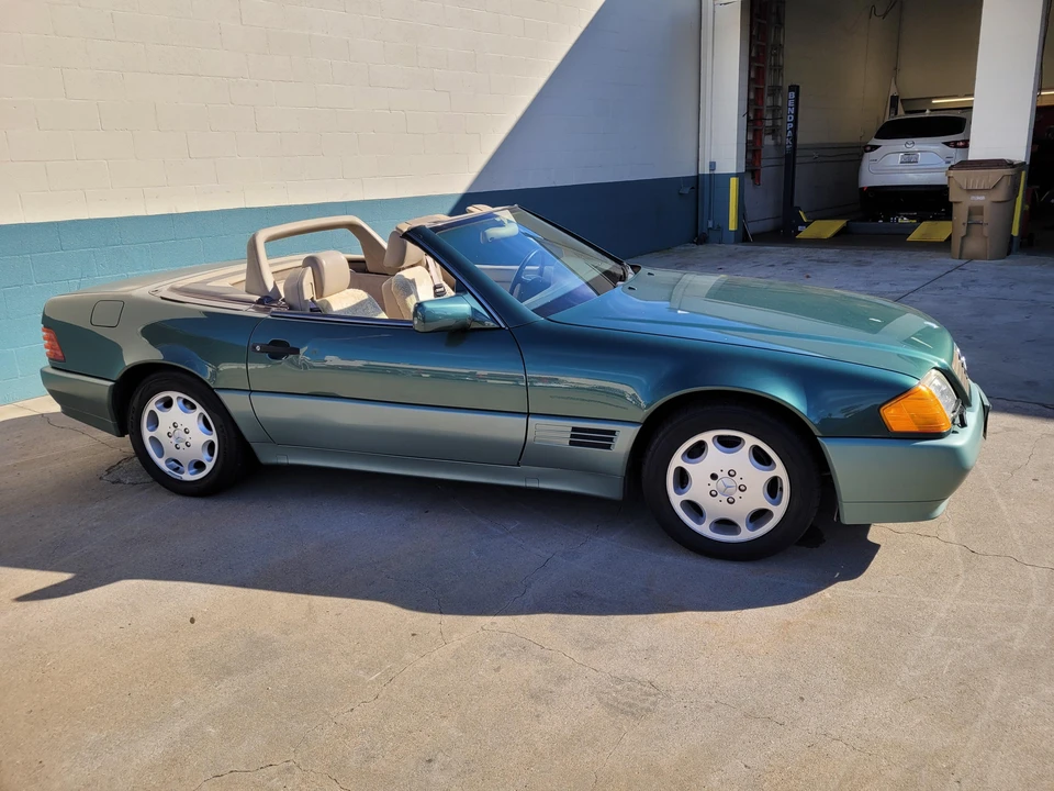 1994 Mercedes-Benz R129 SL-Class - Image 9 of 31