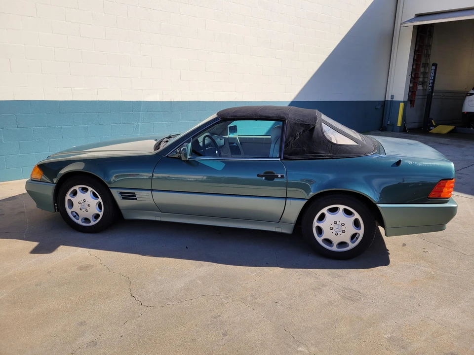 1994 Mercedes-Benz R129 SL-Class - Image 14 of 31