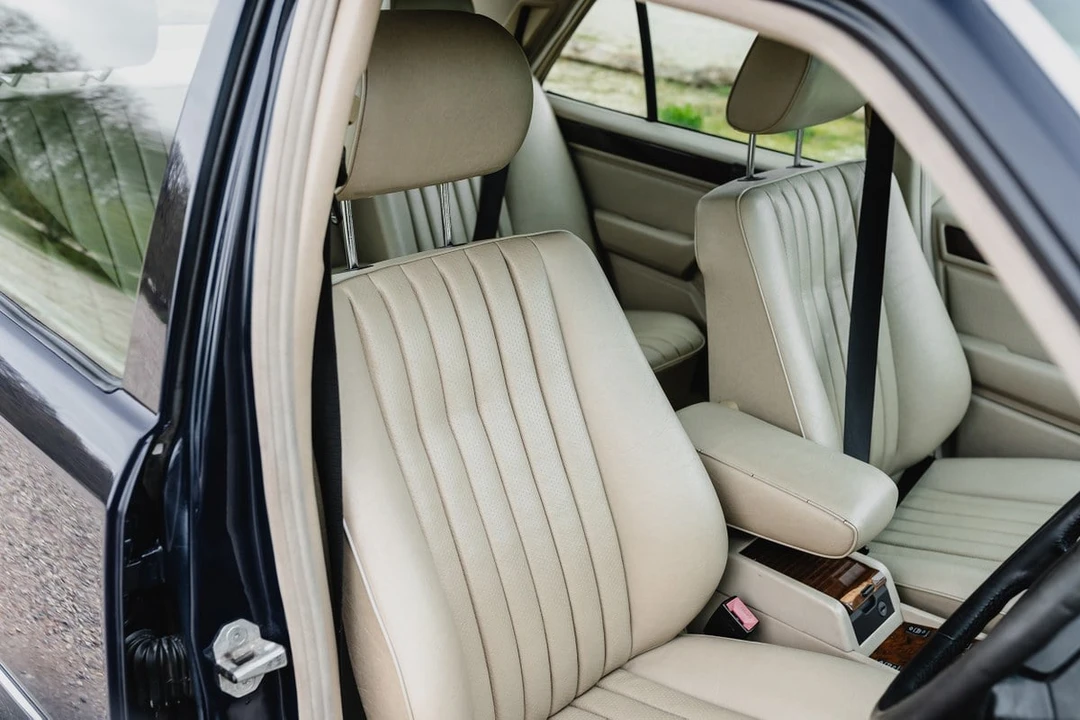 1994 Mercedes-Benz W124 E-Class - Image 28 of 30