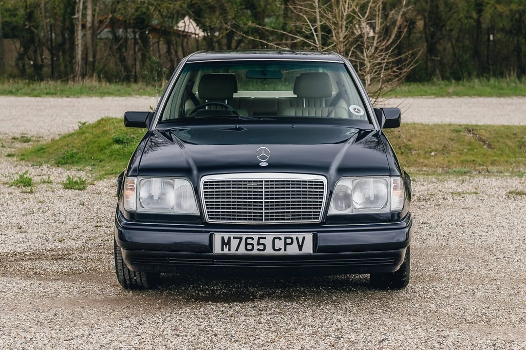 1994 Mercedes-Benz W124 E-Class - Image 2 of 30