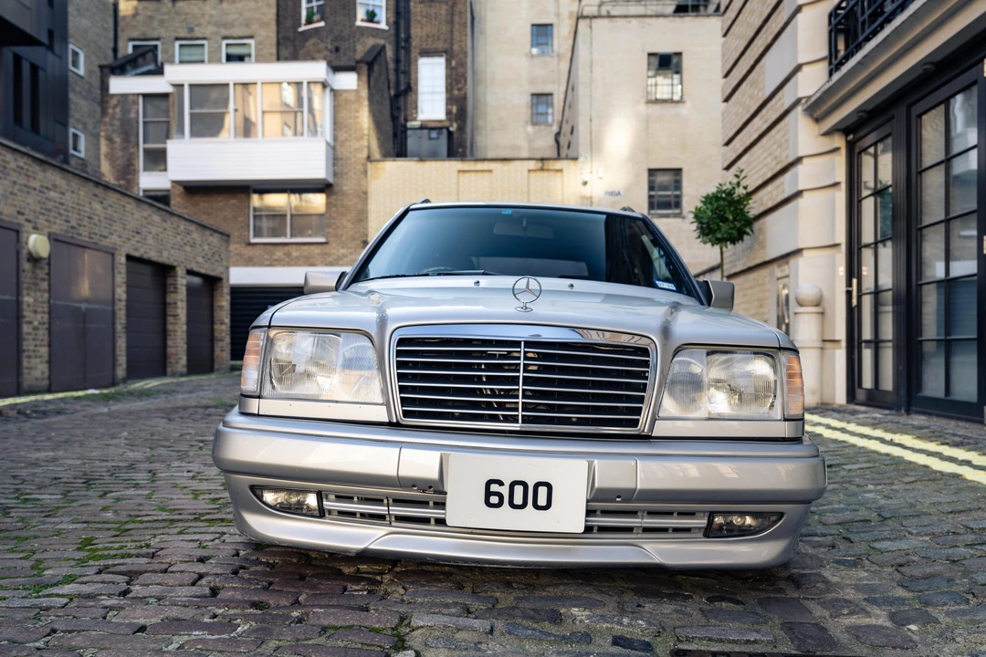 1994 Mercedes-Benz W124 E-Class - Image 2 of 31