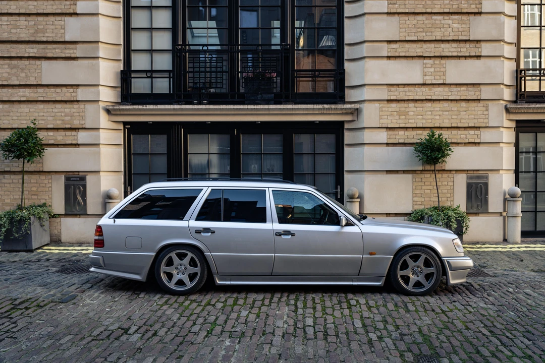 1994 Mercedes-Benz W124 E-Class - Image 11 of 31